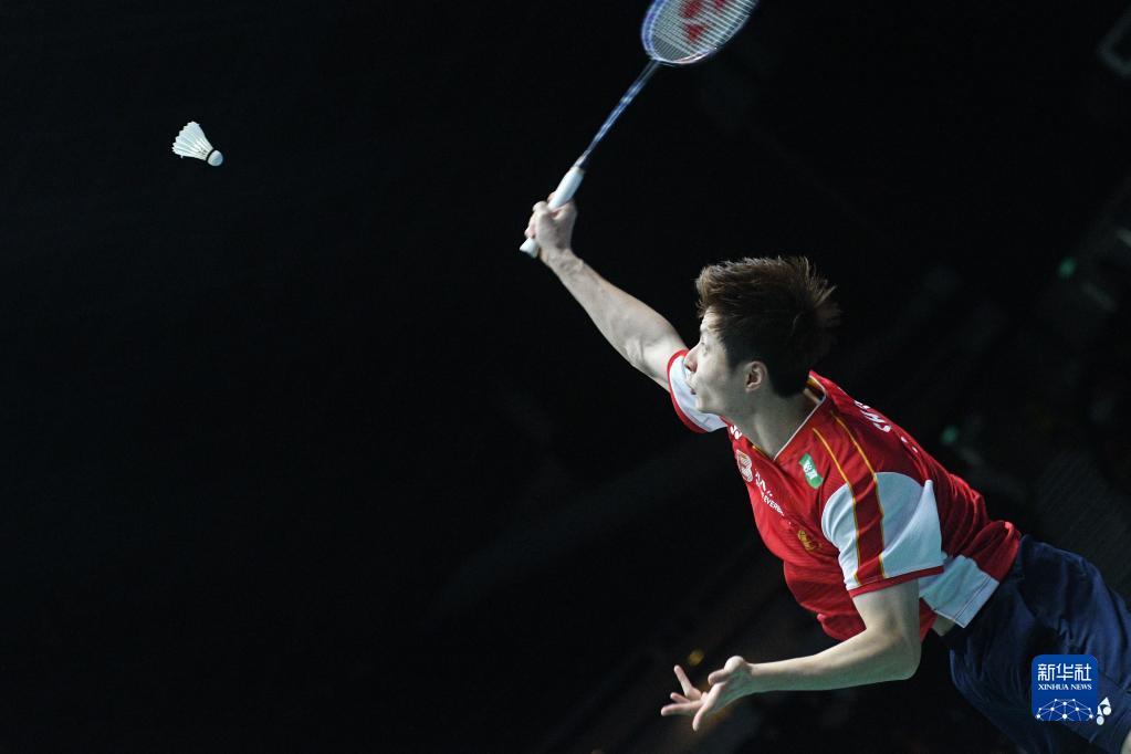 并向她表示 并向她表示