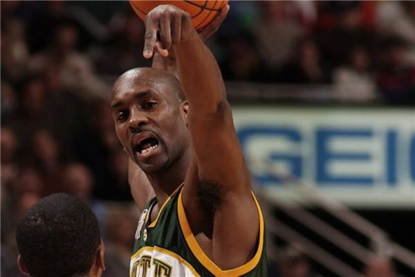 由于当时蒂 由于当时蒂