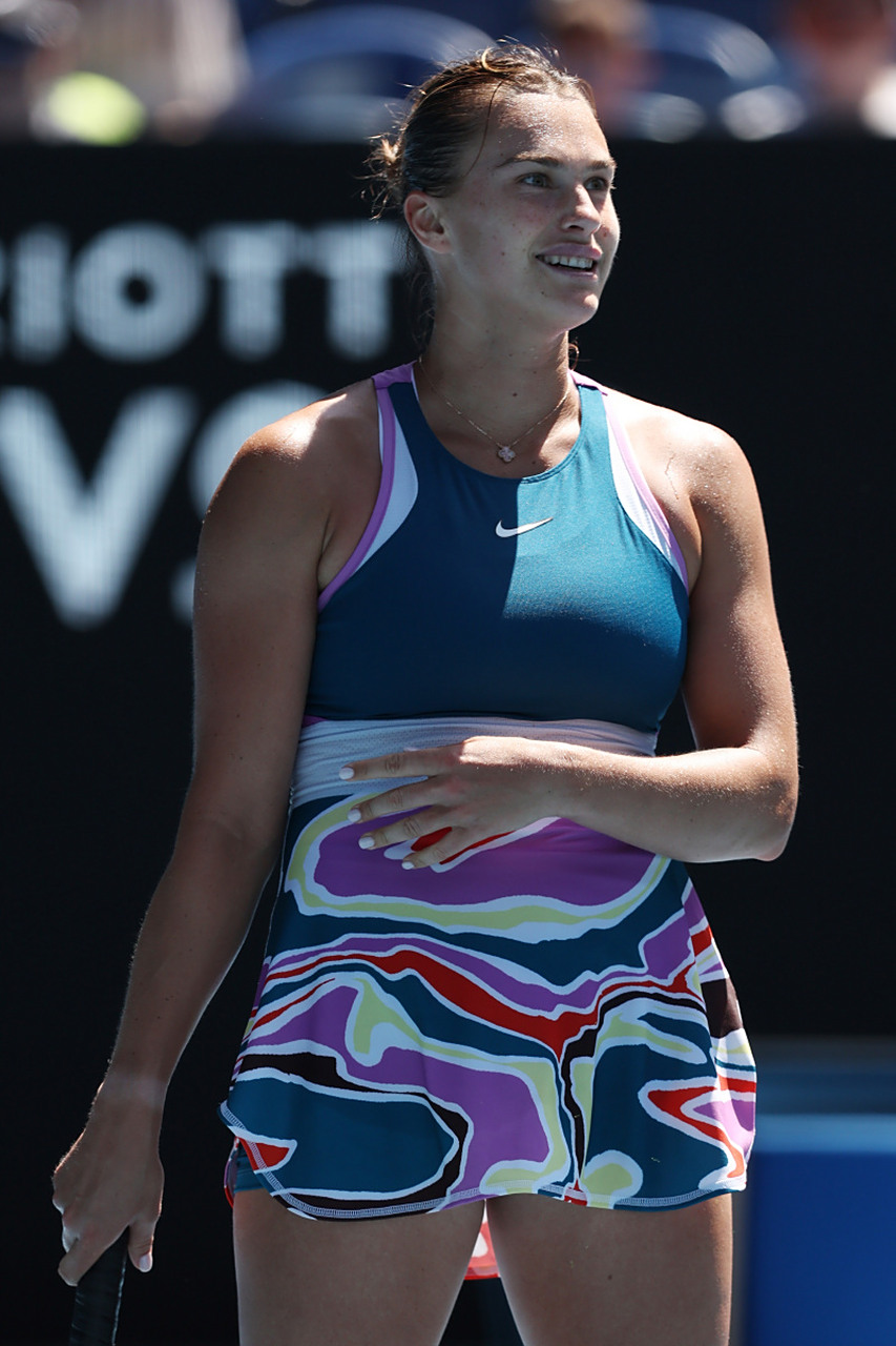 添了悬念与 添了悬念与