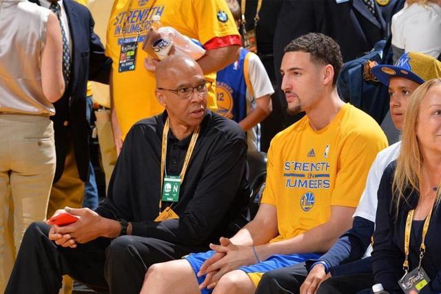 詹姆斯采取 詹姆斯采取